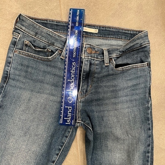 levi’s 711 skinny distressed raw hem mid rise jeans size 28 - Picture 11 of 12